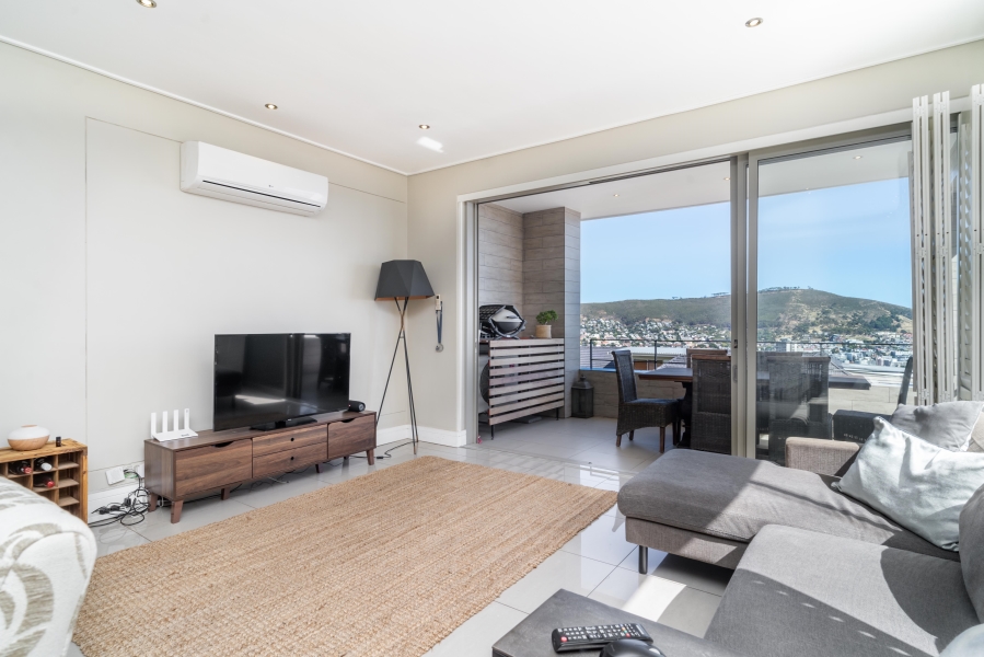 2 Bedroom Property for Sale in Vredehoek Western Cape